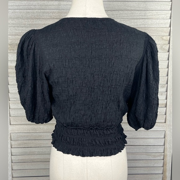 MANGO Cropped Gauzy Puff Sleeve Blouse Black-Small - Picture 2 of 2